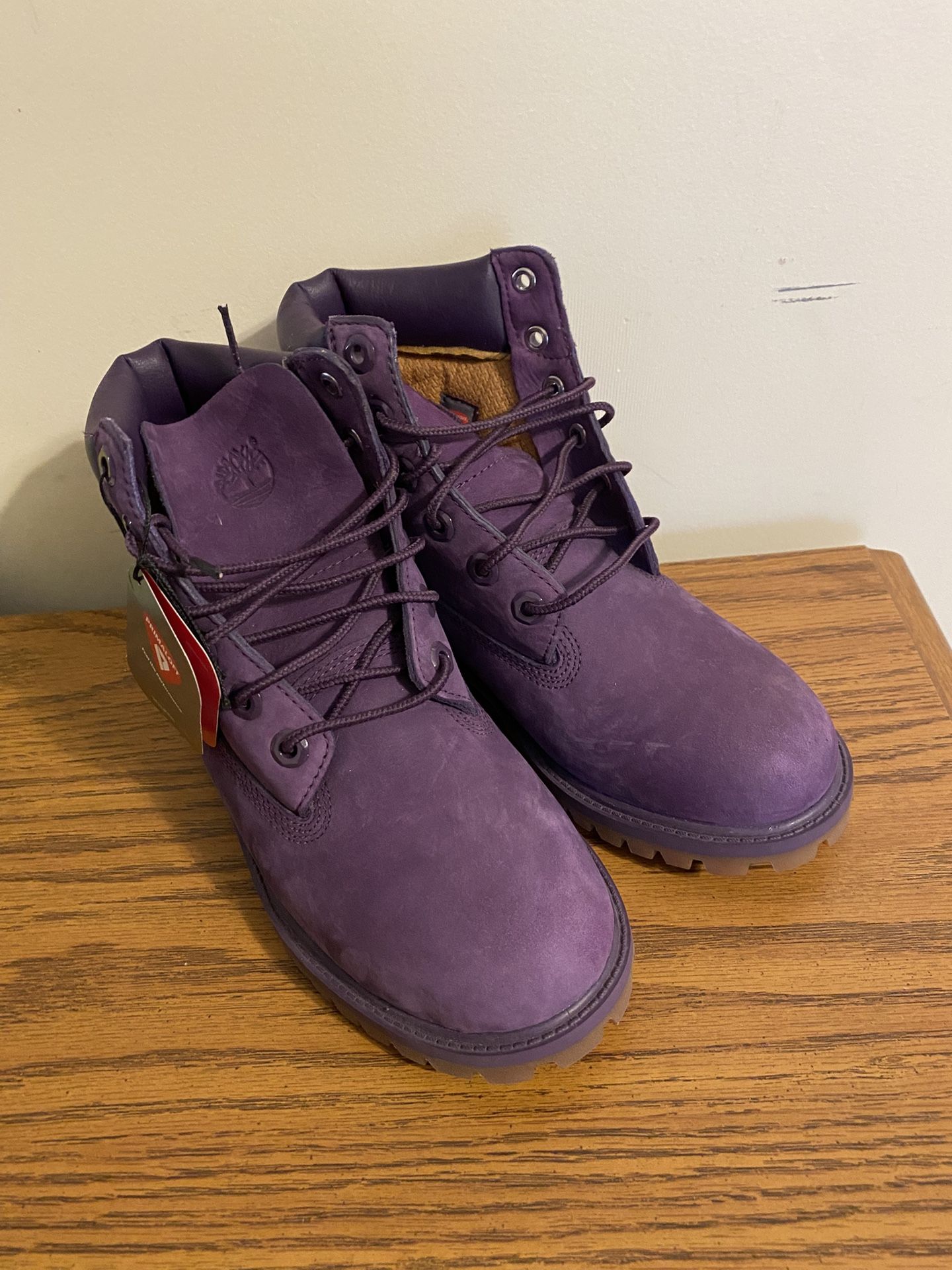 New With Tags Girl’s/Youth Timberland Waterproof Purple Boots Size 4
