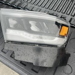 2019 2020 2021 2022 2023 2024 Dodge Ram Headlight Ram Headlight 1500 Laramie Bighorn Lonestar Bighorn 