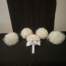 White bouquets, 