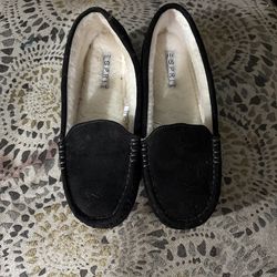 Spirit black slip on shoes