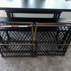 Position And Lock Baby Gate 