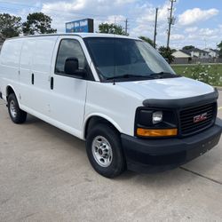 2017 GMC SAVANA CARGO VAN 