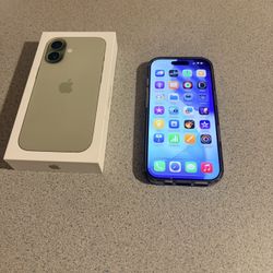 iPhone 17 (NEW)