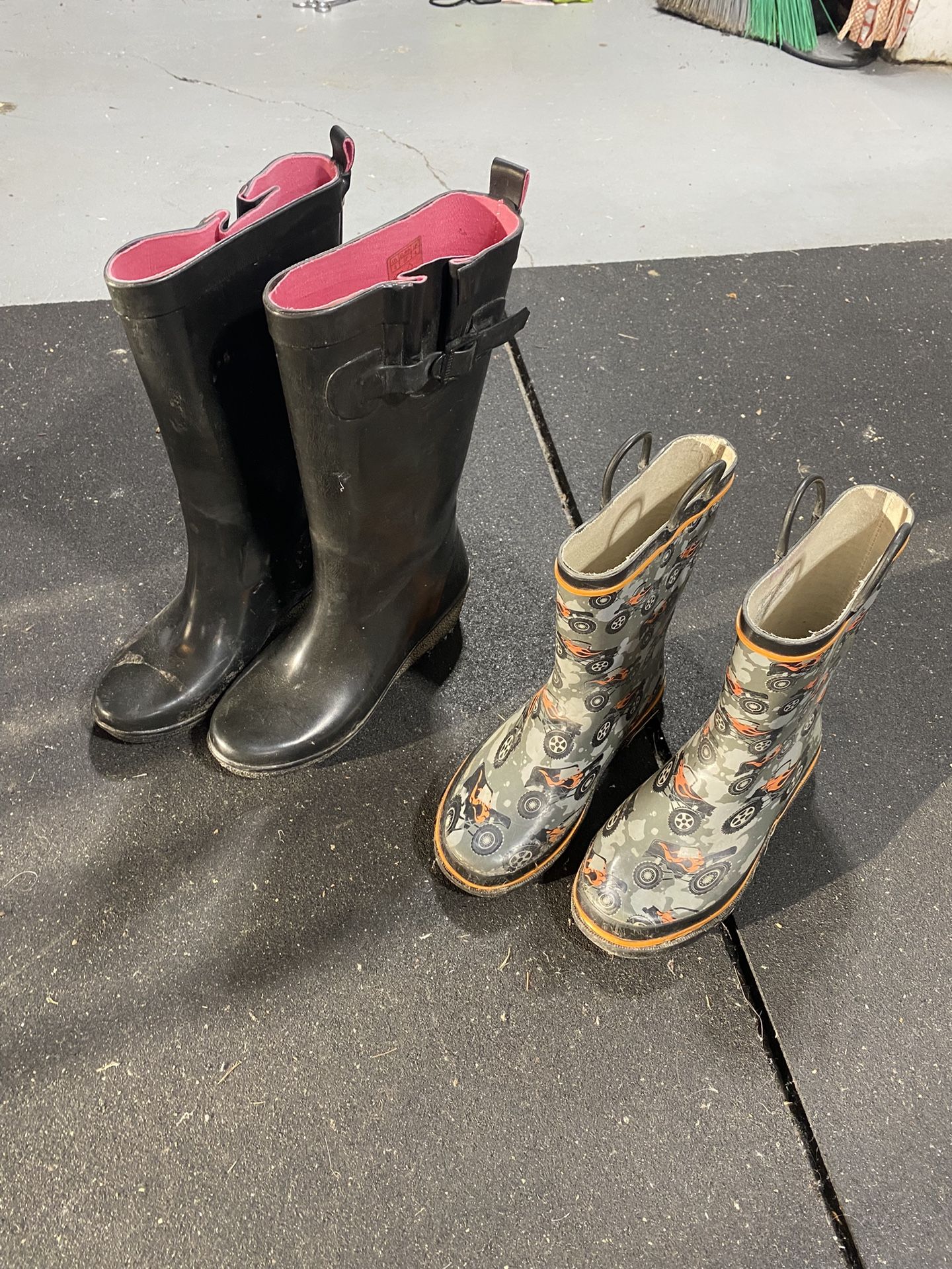 Women’s and Kids’ Rain Boots – Sizes 6 & 3 – Great Condition – $20 each pair OBO