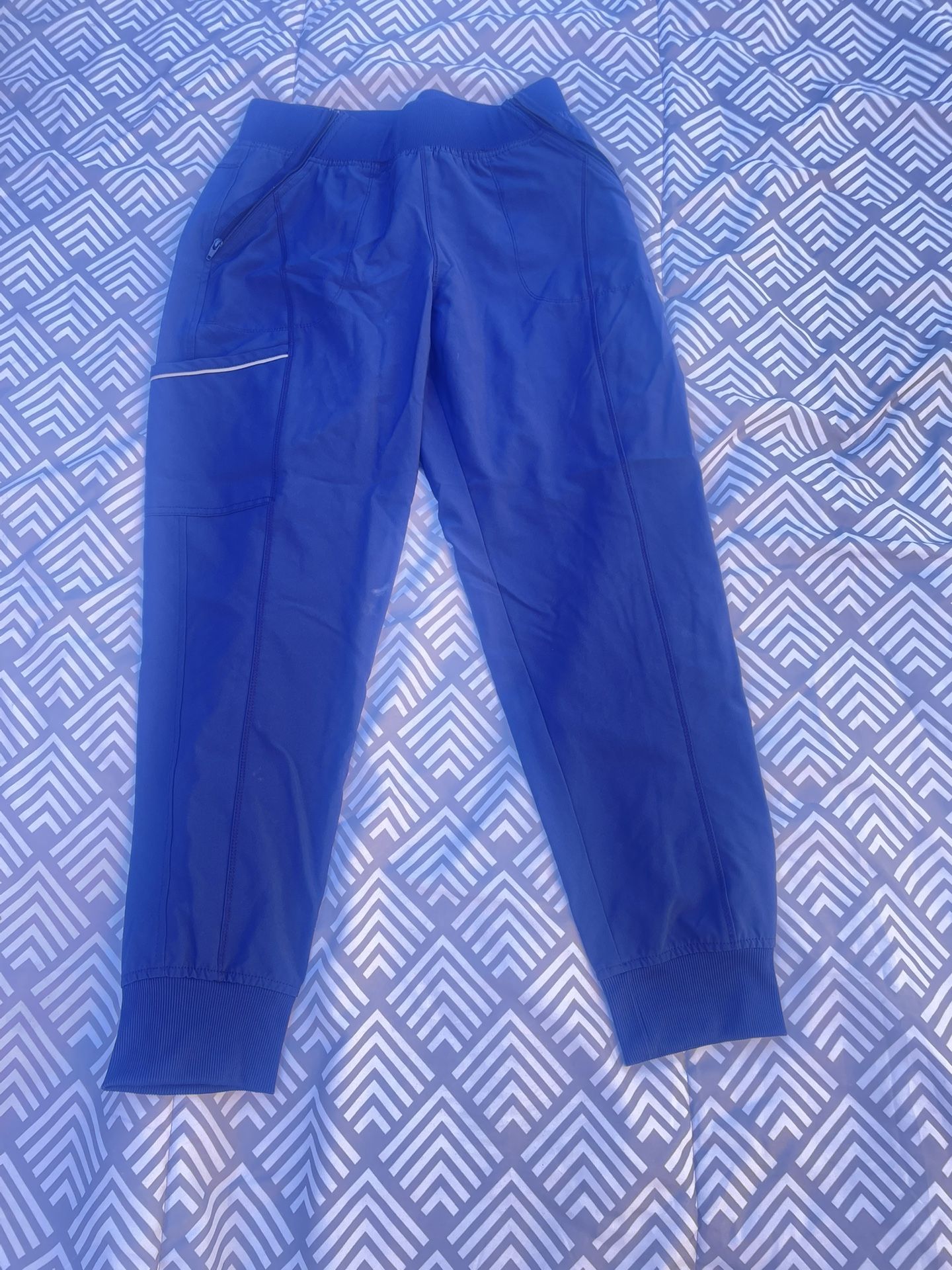 Beautiful women, hiking pants, size medium
