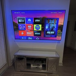 TV MOUNT