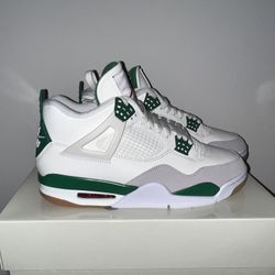 Air Jordan 4 Retro SB Pine Green 