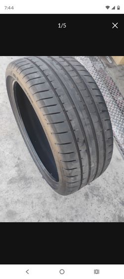 245/35R20 ( 1 GOOD USED GOODYEAR RUN FLAT TIRE