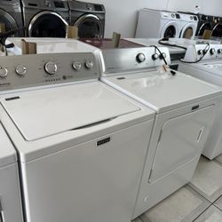 Maytag Top Load Washer And Gas Dryer Set