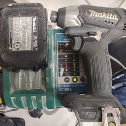 Makita; dc18ra charger Ni-MH & Li-ion 7.2-18v, 18V LXT Lithium-Ion Compact Battery Pack 2.0Ah BL1820B , &XDT15 18V Lithium Ion
Sub-Compact Cordless Im