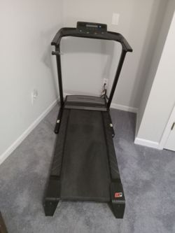 Black Pro-Form Treadmill Cadence WLT