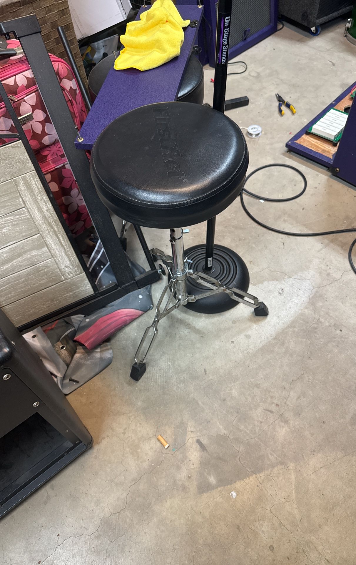 First Act Drum Throne