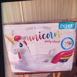 Unicorn Party island