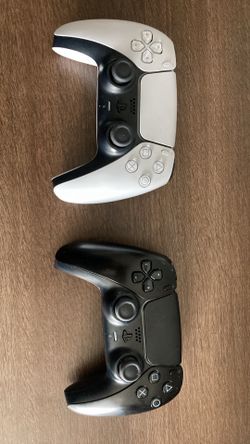 PS5 Controllers