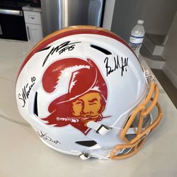 Baker Mayfield, Bucky Irving, Rob Gronkowski and more signed Bucs helmet