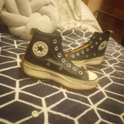 Converse All Star Shoes Size 6 1/2