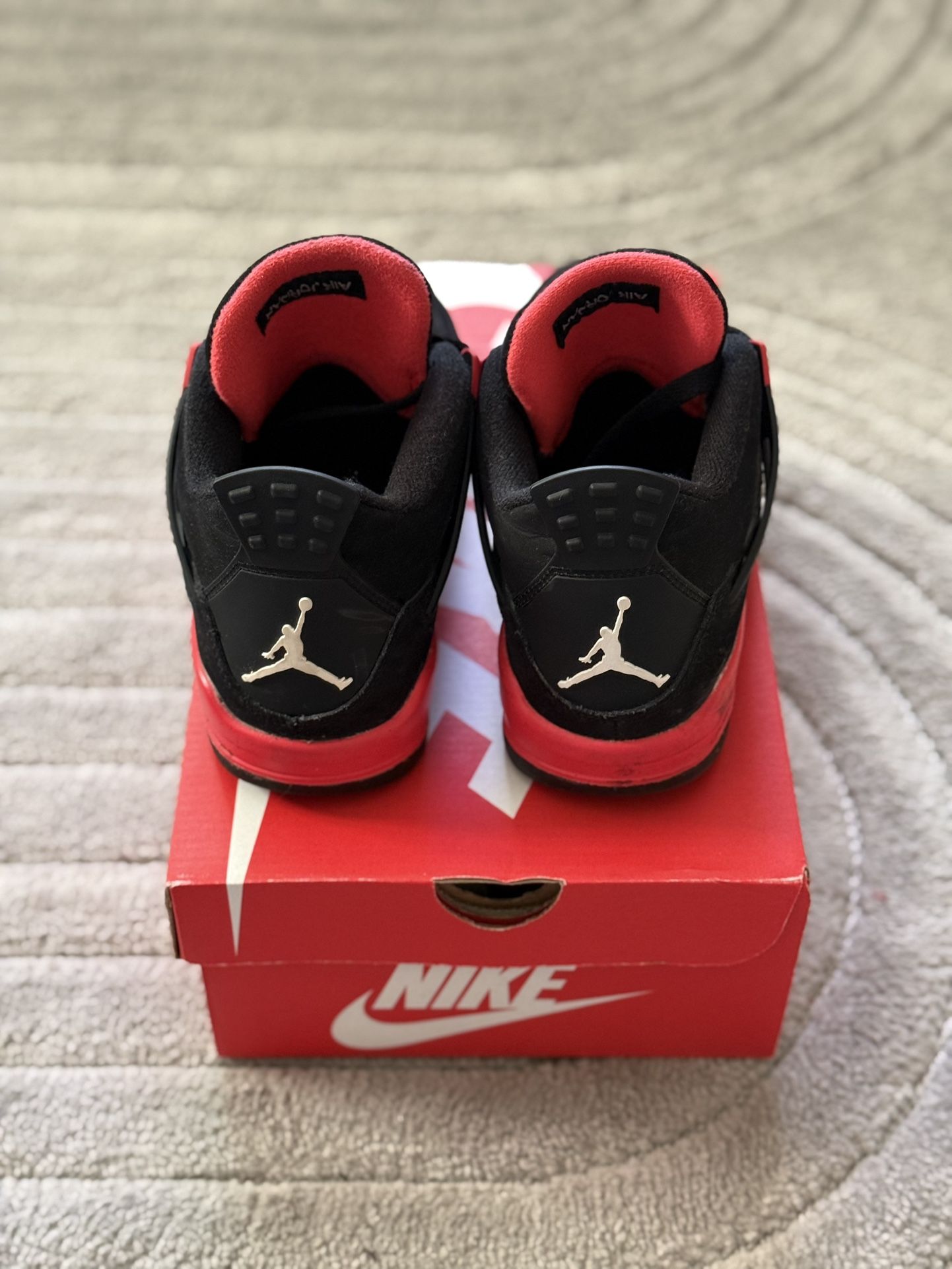 Air Jordan 4 Retro (Red Thunder)