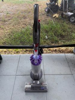 Dyson Slim Ball Animal Upright Vacuum