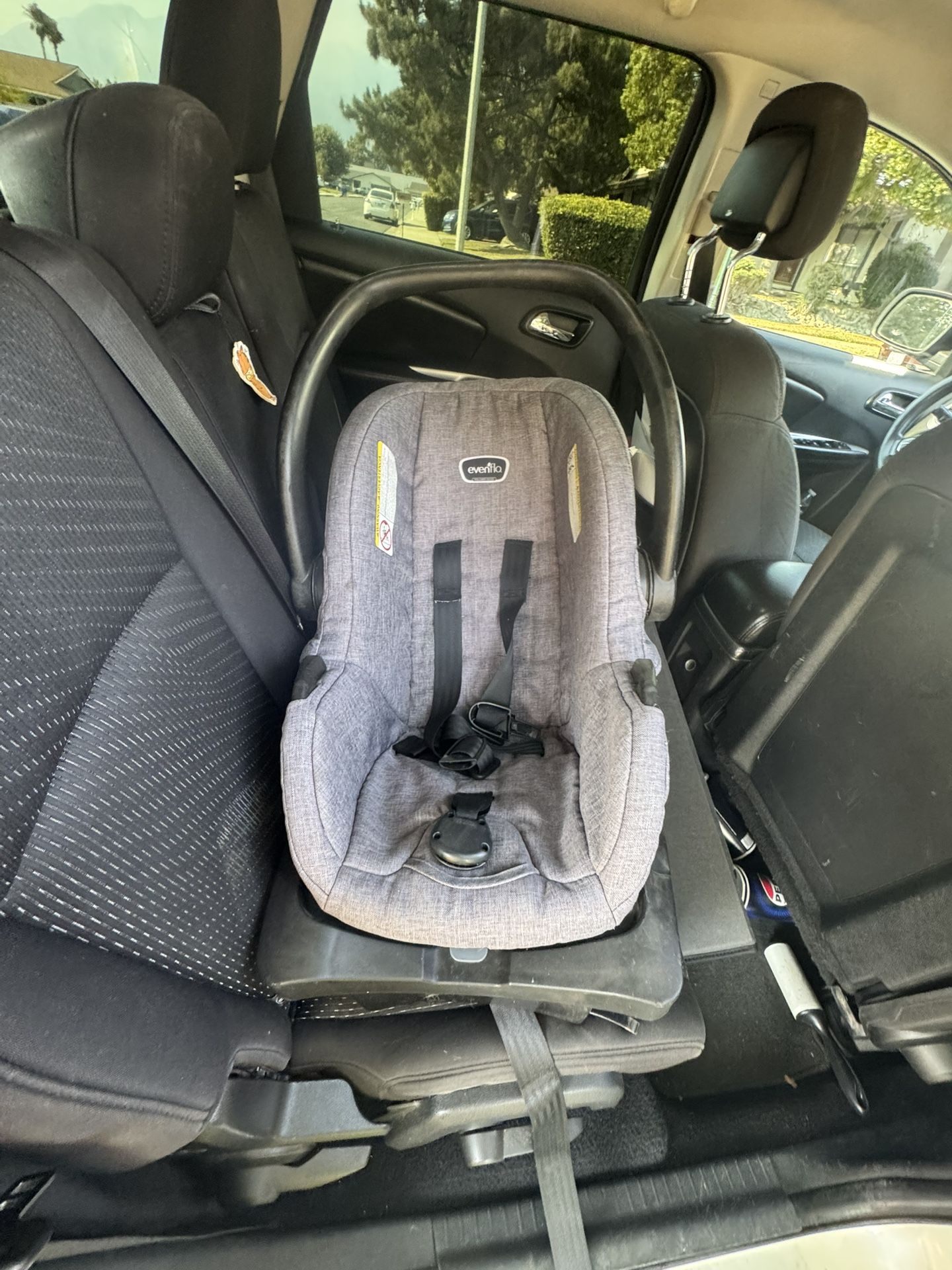 Evenflo Car Seat With Base