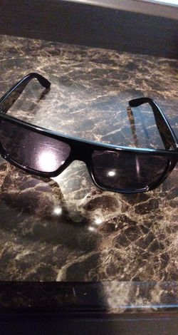 Locs shades