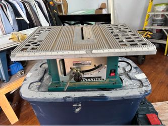 Makita Table Saw
