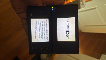 DSi (No stylus, no box, just charger.)