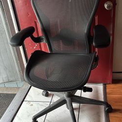 I Don’t Share In Good Conditions, Adjustable Arms Adjustable Seat Adjustable Back