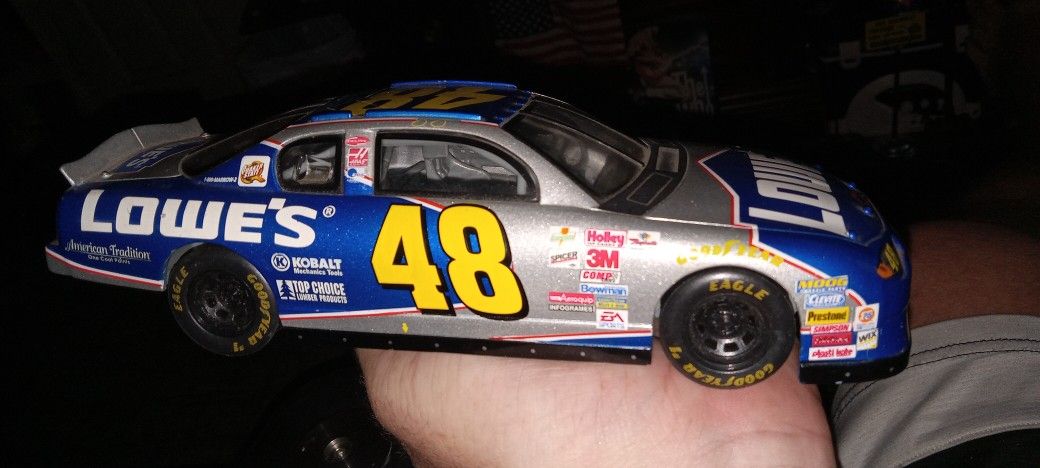 Super Clean No Box Rookie Jimi Johnson Lowes 1/24th Size Collector Diecast