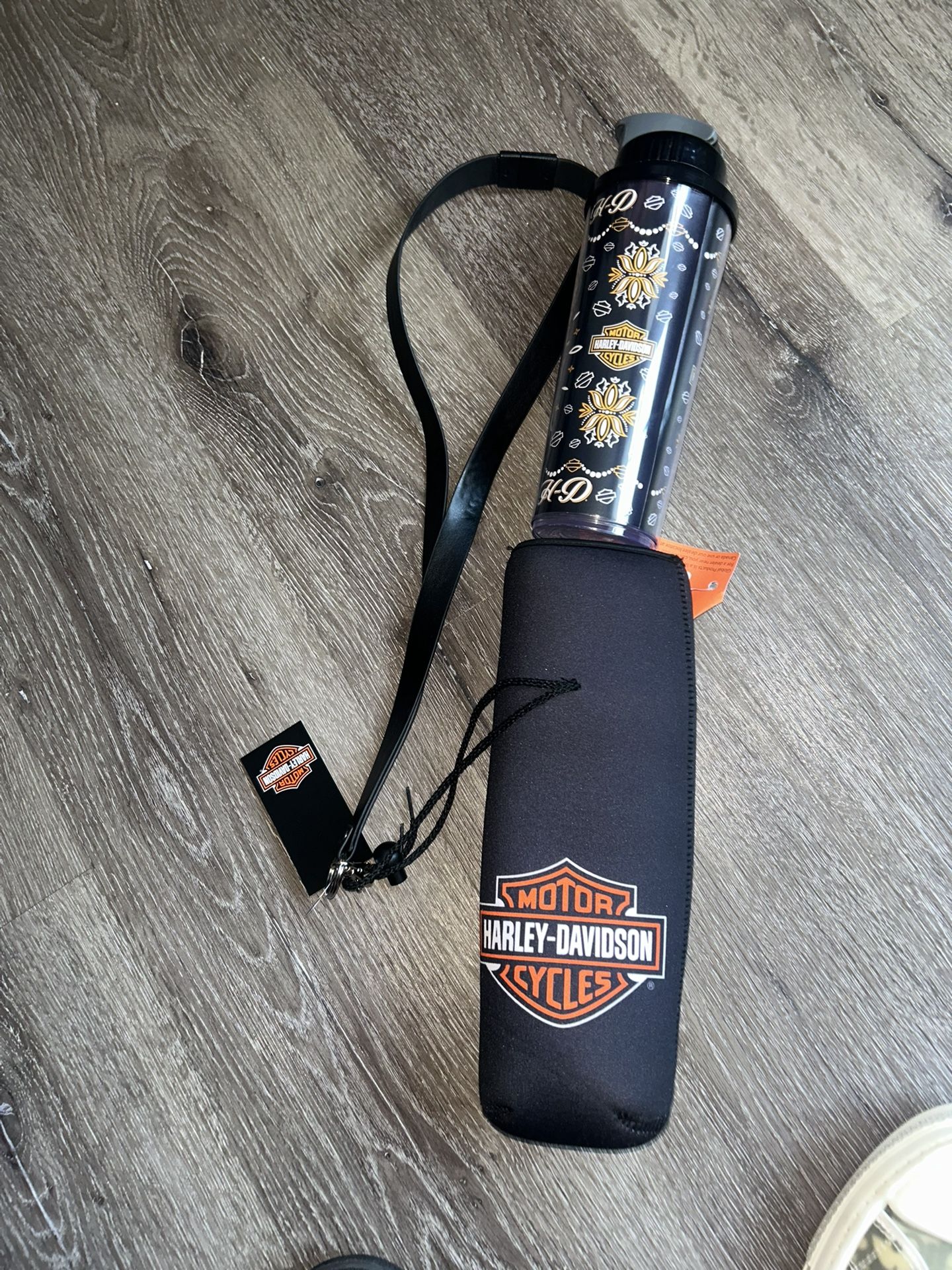 Harley Davidson Water Bottle With Carrying Lanyard