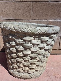 Concrete planter