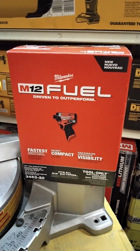 MILWAUKEE M12 FUEL 1/4