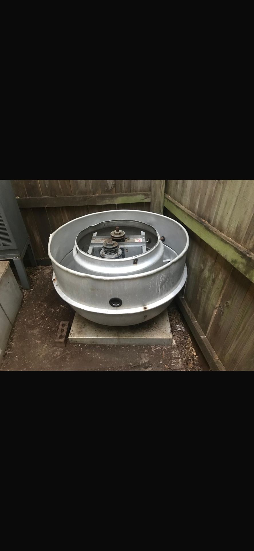 Commercial Roof Exhaust Fan – Heavy Duty