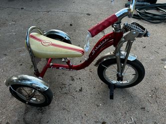 Schwinn Lil' Sting-Ray Kids Tricycle