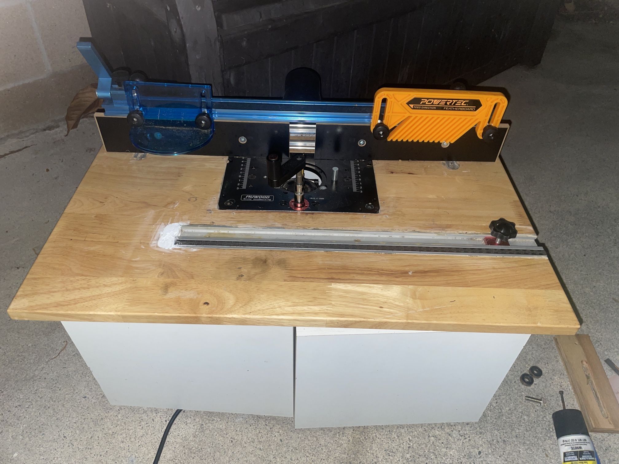 Router Table + Fence (adjustable Height)