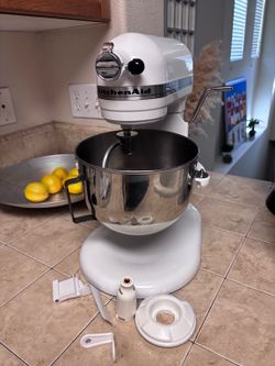 KitchenAid Professional HD 5 Qt Stand Mixer – Excellent Working Condition