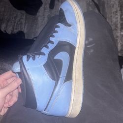 Mens Jordan 1s