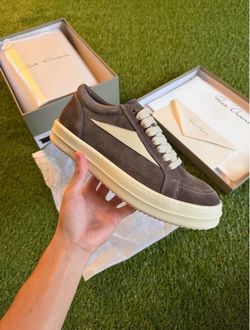 Rick Owen’s brown swade