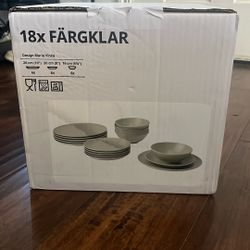IKEA 18 Piece Dish Set 