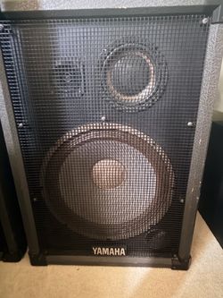 Pair Yamaha 15" PA Speakers - 15" Woofer + Mid + Horn - 1000W Peak - Club Series Category: Electronics > Audio > Speakers Price: $300 for pair Conditi