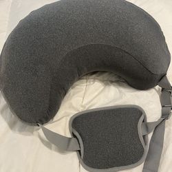 Mom Frida Adjustable Nursing Pillow 