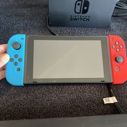 Nintendo Switch 