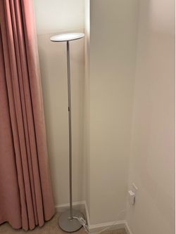 Sleek Morden LED  Minimalist floor lamp - 3 brightness setting Dimmable