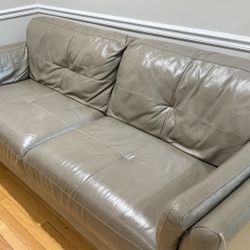 Raymour & Flanigan sofa - Open For BO