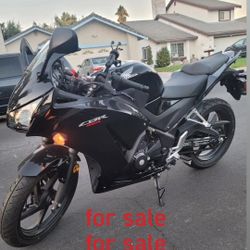 2015 Honda 300cbr 705miles