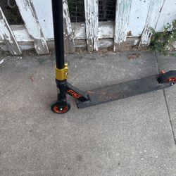 Mangoose Stance Pro Scooter