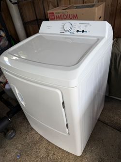 Insignia drying machine in excellent condition