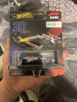 Hot Wheels 2025 F1 Lewis Hamilton car