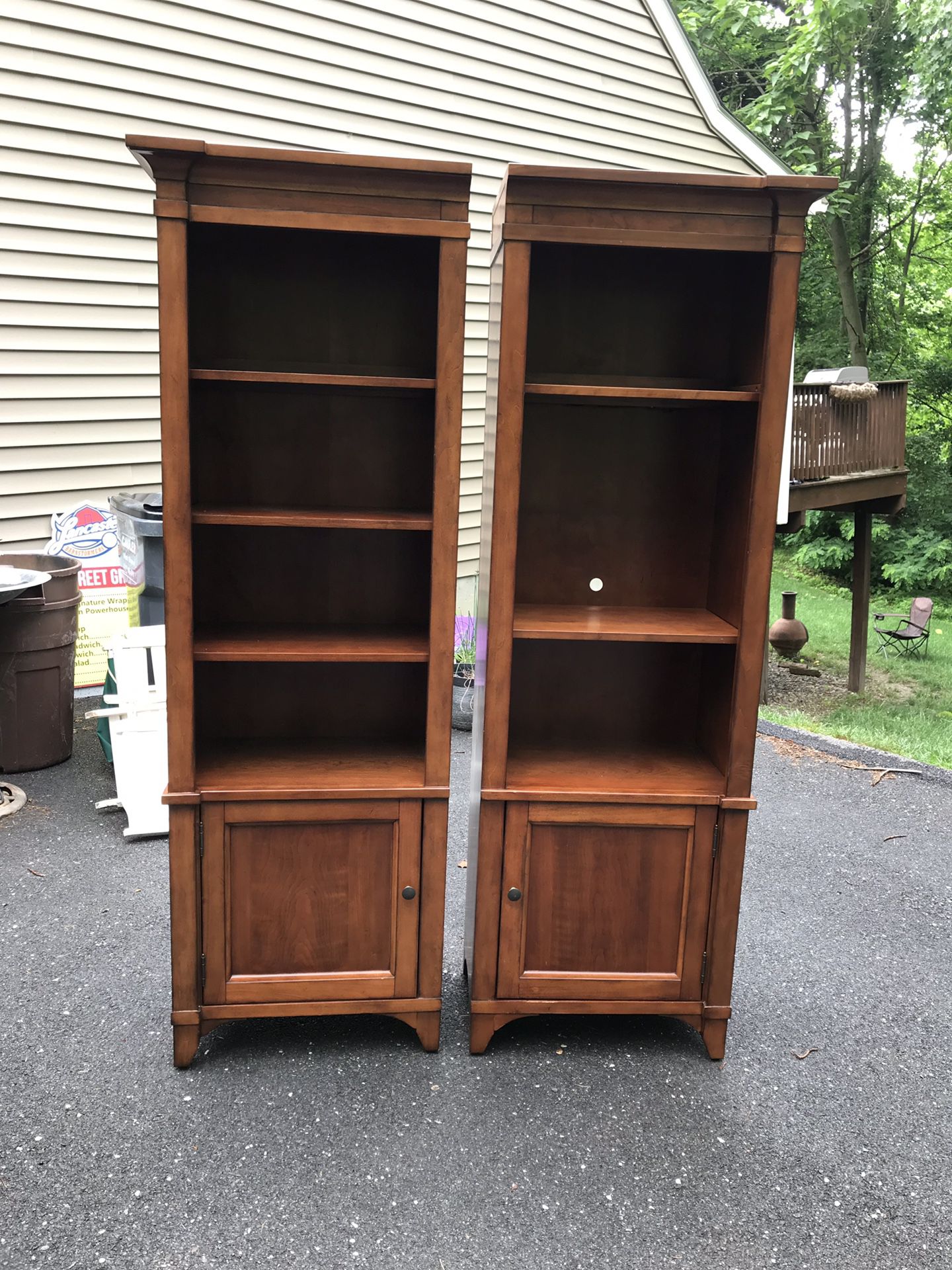 2 bookshelves