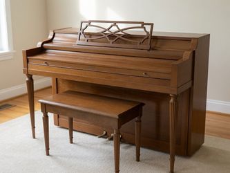 Everett Spinet Piano with Bench