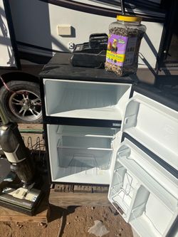 Mine whirlpool fridge and freezer